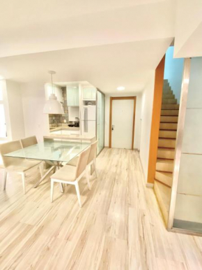 Duplex Boa Viagem ao lado do shopping Recife